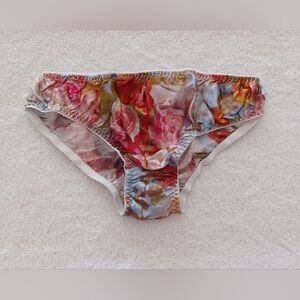 Silk Panties In Roses Print, Size M